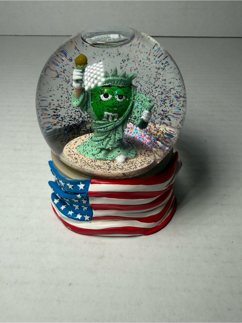 NYC Exclusive New York City Statue Of Liberty Green M&Ms World Mini Snowglobe